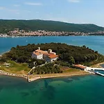 House With Pool, 50 Meters From Sea, Privacy - By Traveler Tourist Agency Krk - Id 2137