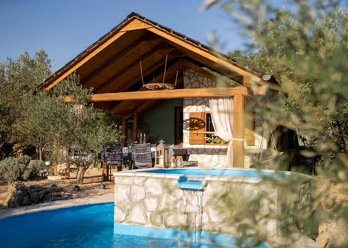 Villa House With Pool, 50 Meters From Sea, Privacy - By Traveler Tourist Agency Krk - Id 2137 Kornić