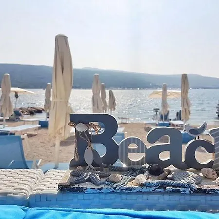 House With Pool, 50 Meters From Sea, Privacy - By Traveler Tourist Agency Krk - Id 2137 Villa Kornić